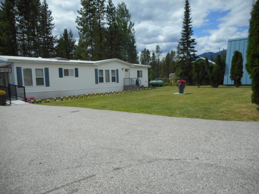 Blue River Motel Exterior photo